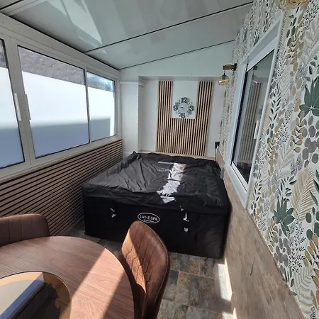 Meuble De Charme Avec 50 M De La De Pontaillac Appartement