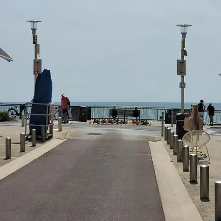 Meuble De Charme Avec 50 M De La De Pontaillac * Royan
