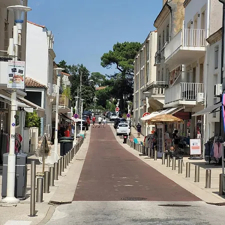 Meuble De Charme Avec 50 M De La De Pontaillac *